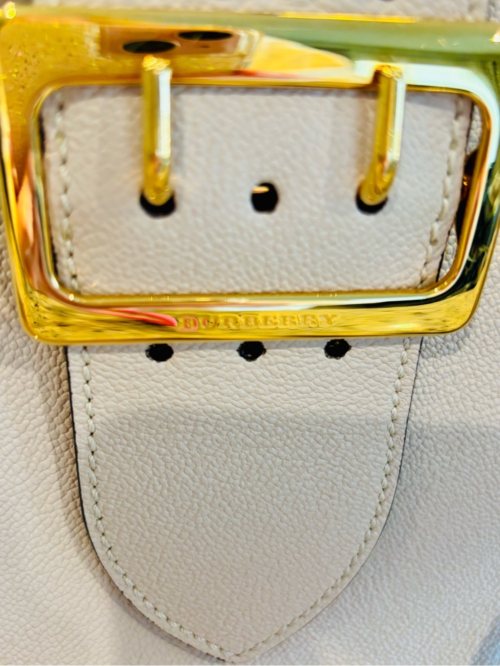 Authentic Burberry The Buckle Medium White Leather Top Handle Shoulder Bag - Picture 4 of 13